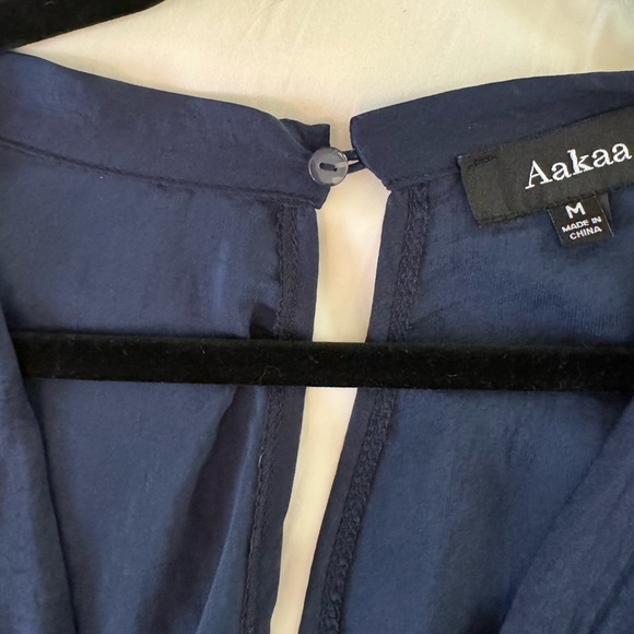 VICI - Maya Satin Tie Back Kimono Maxi Dress - Picture 5 of 7